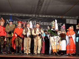 Cum a fost de Noaptea Viflaiemurilor în Vişeu de Sus Noaptea Viflaiemurilor la Viseu de Sus canta O ce veste minunată