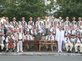ansamblul folcloric doina gorjului