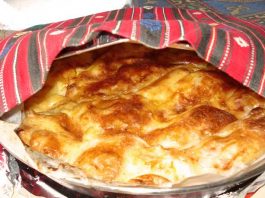 Placinta dobrogeana traditionala