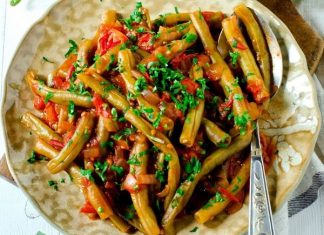 Fasole verde la tigaie - Reteta de Post